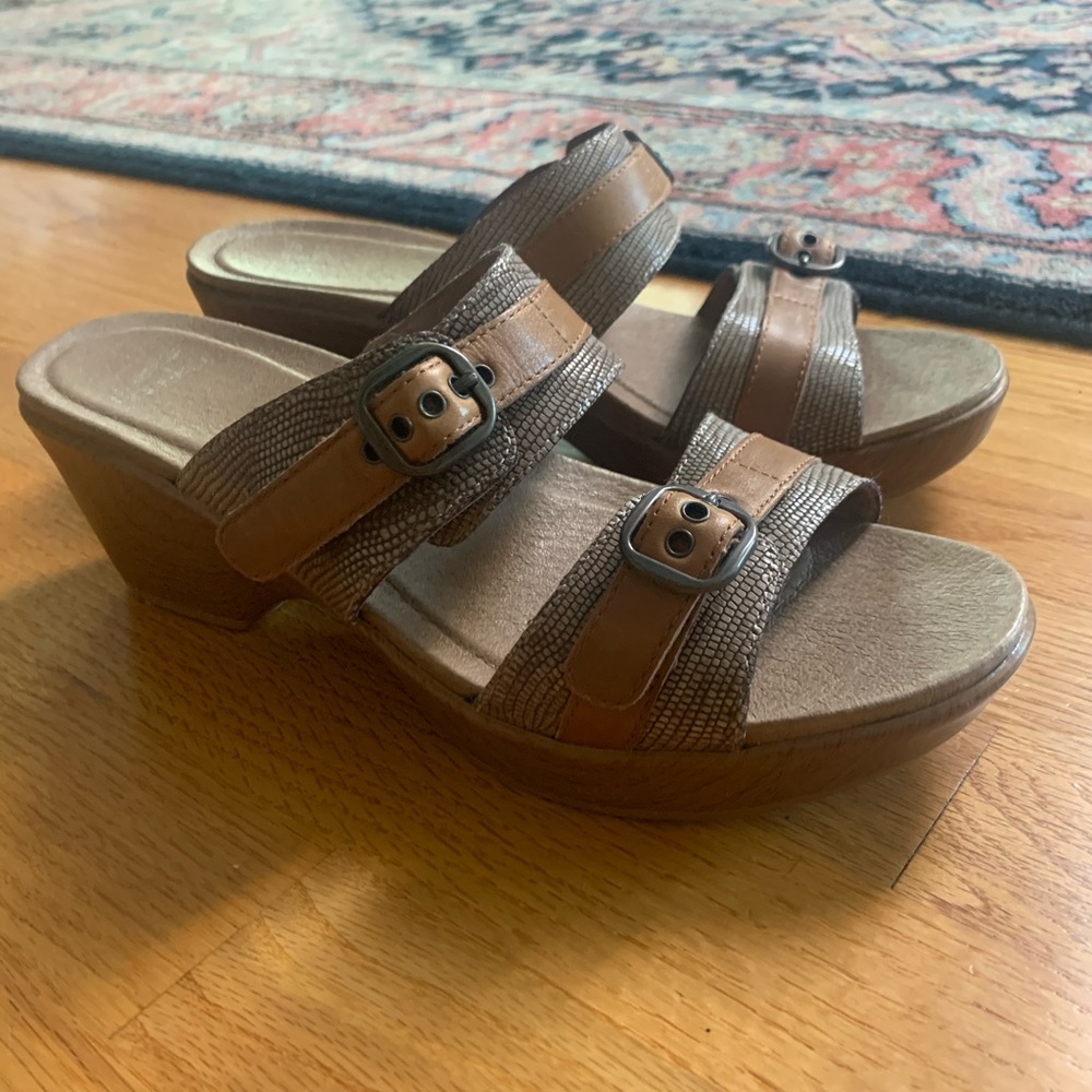 Dansko Clogs!! - image 3